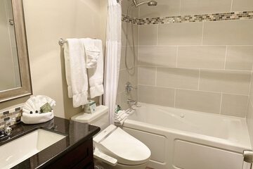 Jetted tub