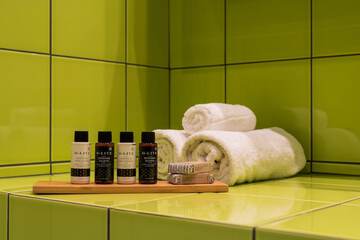 Bathroom amenities