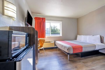 Room 19 of 25