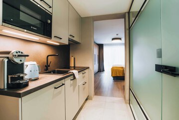Private kitchenette