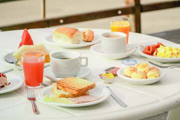 Breakfast meal