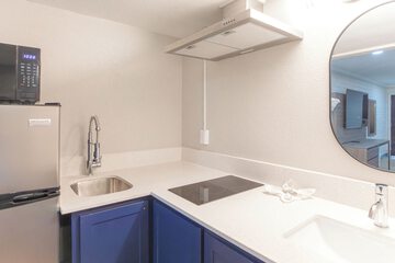 Private kitchenette