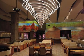 Lobby lounge