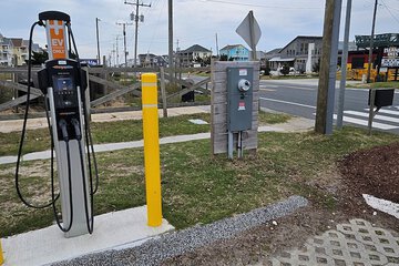 Electric vehicle charging station
