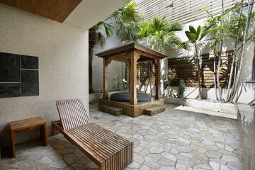 Sundeck
