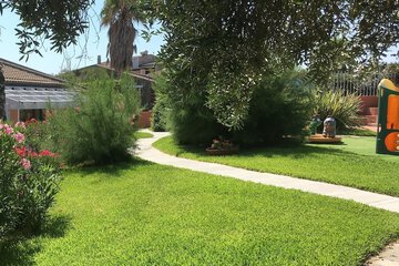 Children's play area - outdoor
