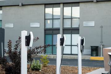Electric vehicle charging station