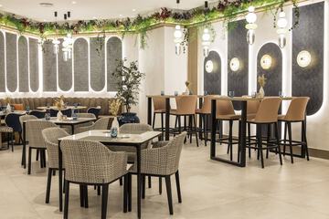 Coffee shop