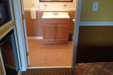 Bathroom sink