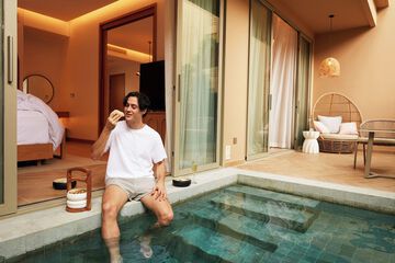 Private pool