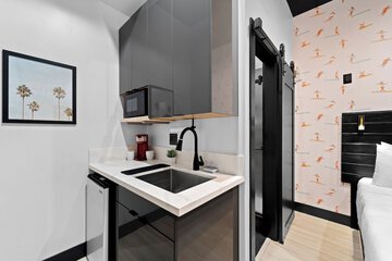 Private kitchenette