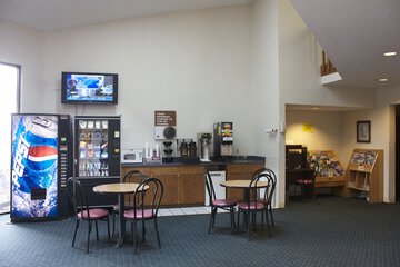 Breakfast/Coffee Service 34 of 37