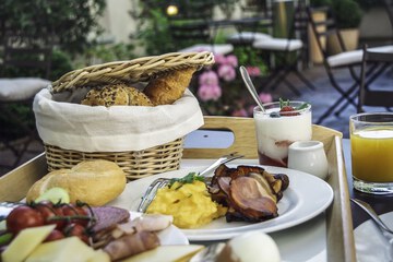 Breakfast meal