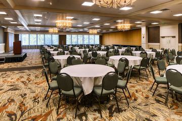 Ballroom/Hall 52 of 69