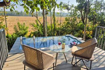 Private pool