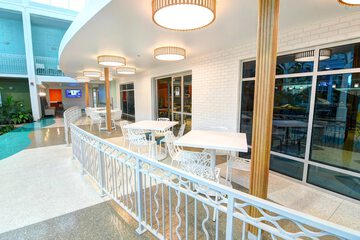 Breakfast/Coffee Service 82 of 96