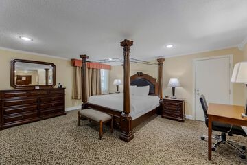 Room 25 of 52