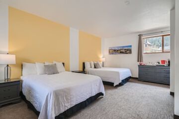 Uplift Inn