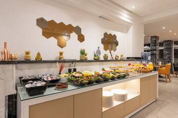 Room service - dining