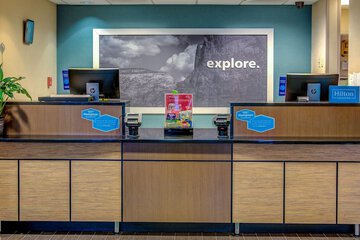 Check-in/check-out kiosk