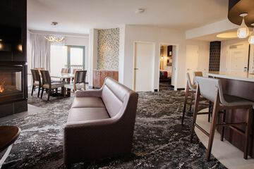 Room 8 of 44