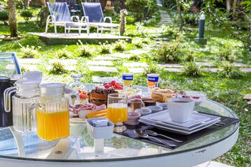 Breakfast meal