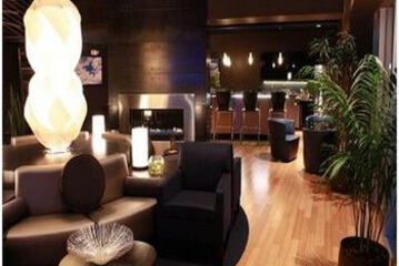 Hotel Lounge