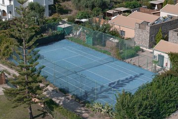 Tennis court