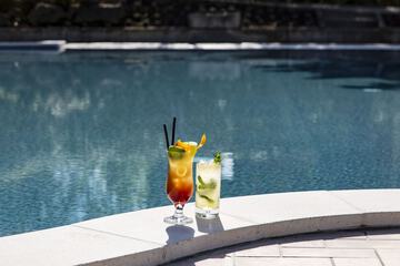 Poolside bar