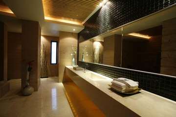 Bathroom sink