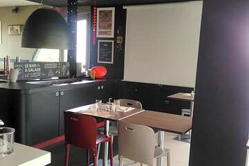 Photo 8