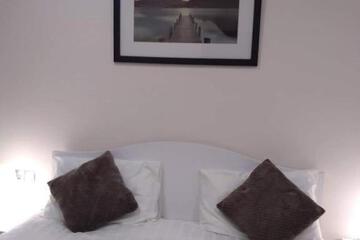 Photo 33