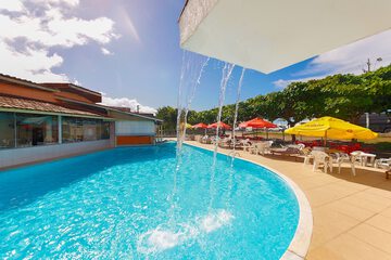 Pool waterfall