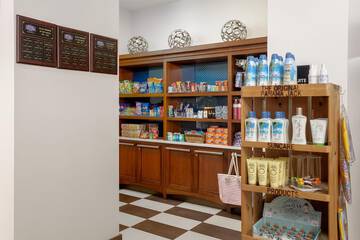 Snack bar