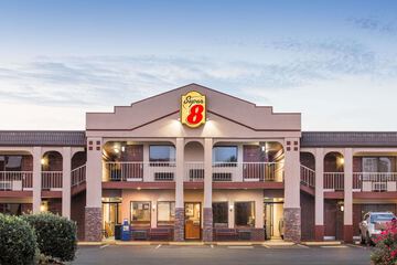 Super 8 by Wyndham Wytheville