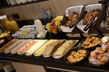 Breakfast buffet