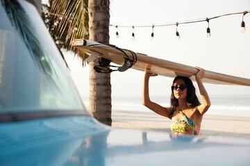 Surfing/boogie boarding