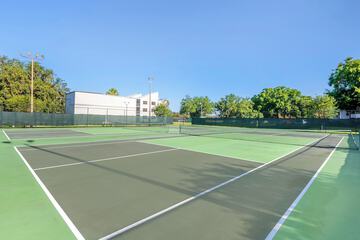 Tennis court