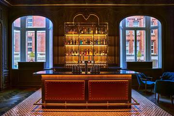 Lobby lounge
