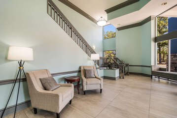 Hotel Interior 10 of 58