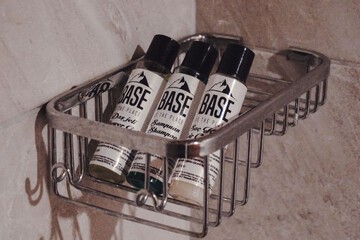 Bathroom amenities