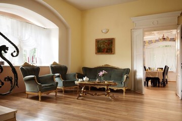 Lobby sitting area
