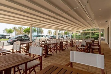 Beach bar