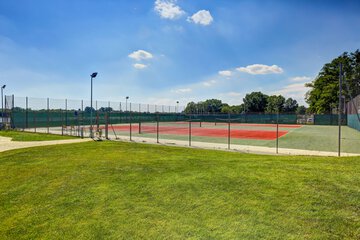 Tennis court