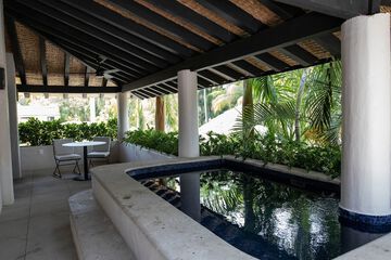 Private pool