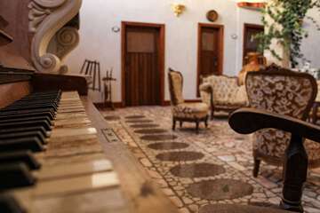 In-room dining