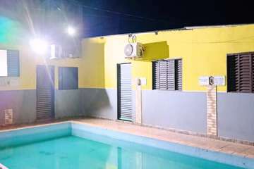 Pool waterfall