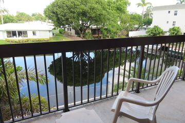 Surfsider Resort