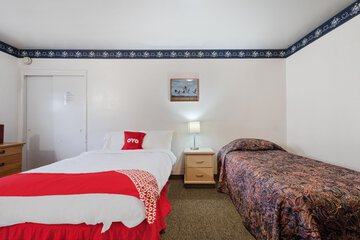 Room 142 of 212