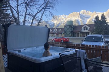 Private spa tub